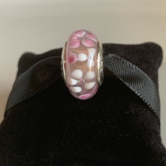 NEW 🌸#81-Murano Glass Bead Pink & White Flowers🌸 - Picture 6 of 8